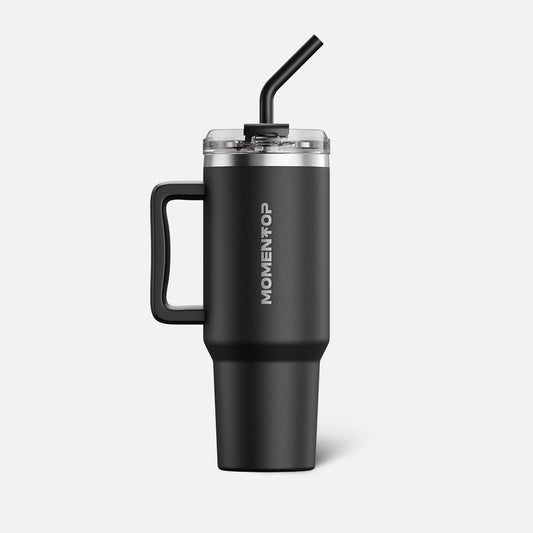 VASO DEPORTIVO DE 40 oz CON ASA LATERAL MOMENTOP™ | DOBLE NEGRO